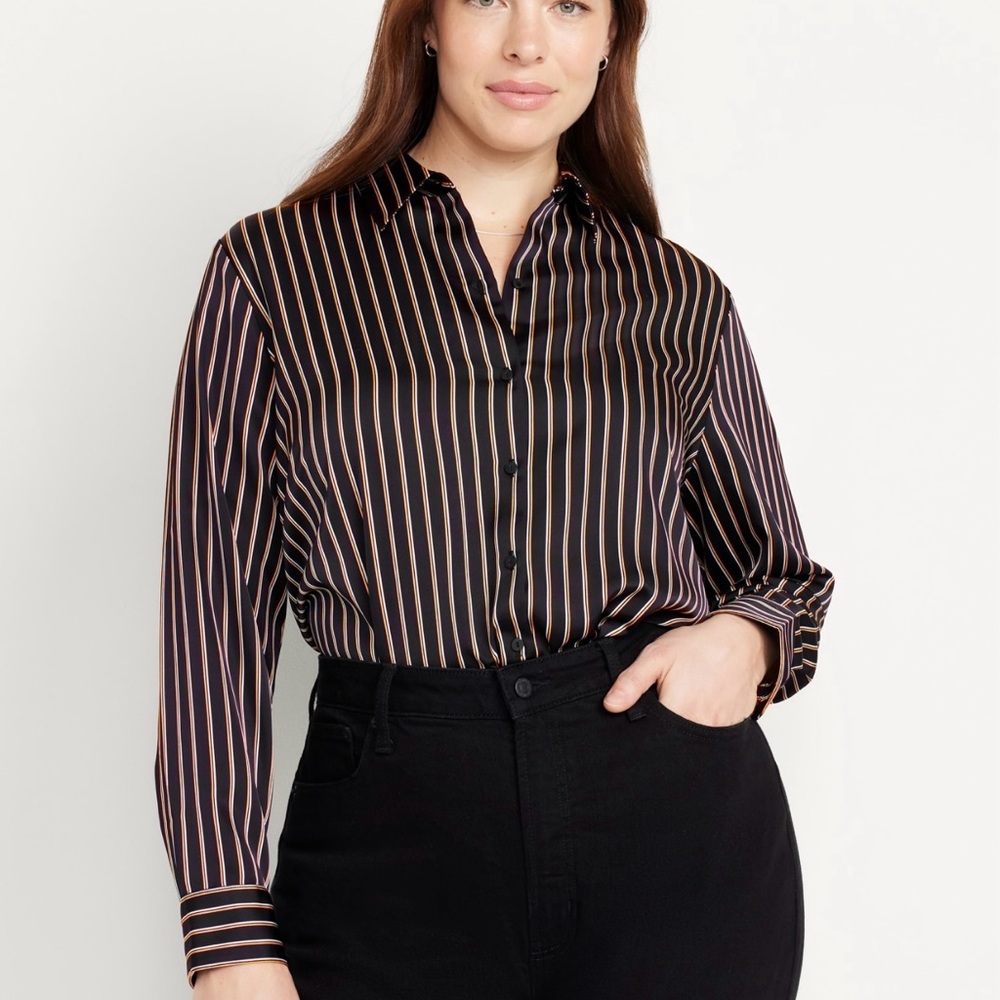 Old Navy Black stripped Fitted Button Down Shirt